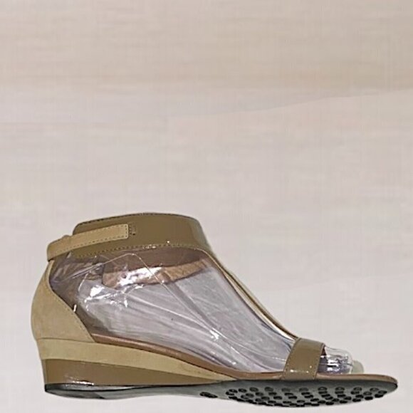 Tod's Patent Leather and Suede Open toe Wedge Sandals Taupe Size 38.5 (8.5) - Picture 6 of 16